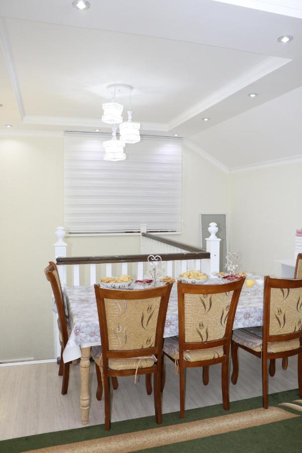 Bokonbayevo Guest House Semetei מראה חיצוני תמונה