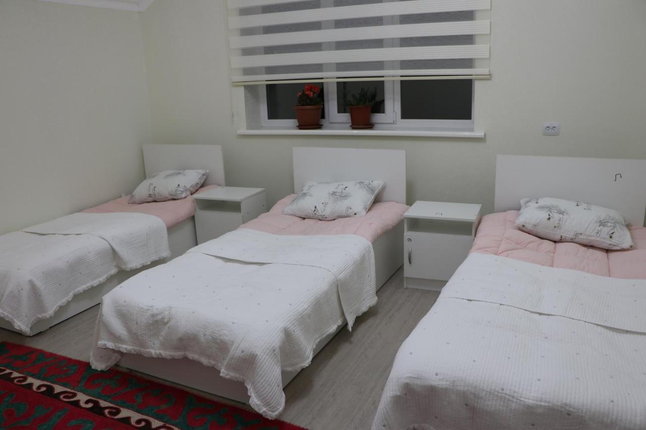 Bokonbayevo Guest House Semetei מראה חיצוני תמונה