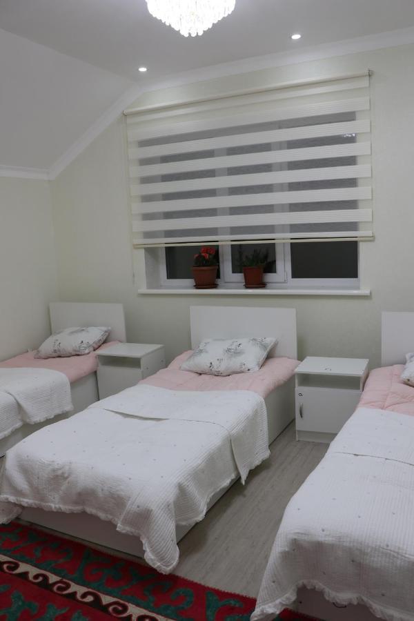 Bokonbayevo Guest House Semetei מראה חיצוני תמונה