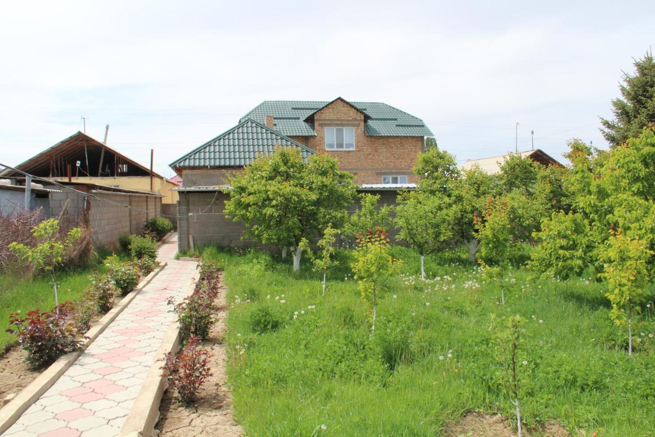 Bokonbayevo Guest House Semetei מראה חיצוני תמונה
