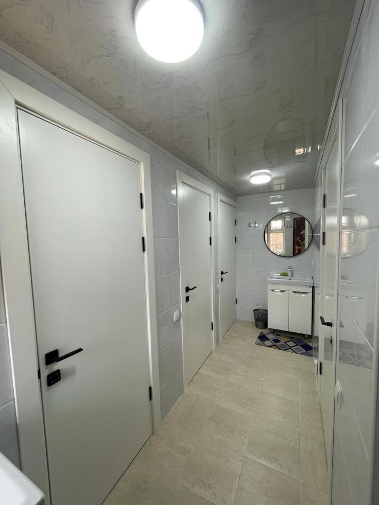 Bokonbayevo Guest House Semetei מראה חיצוני תמונה