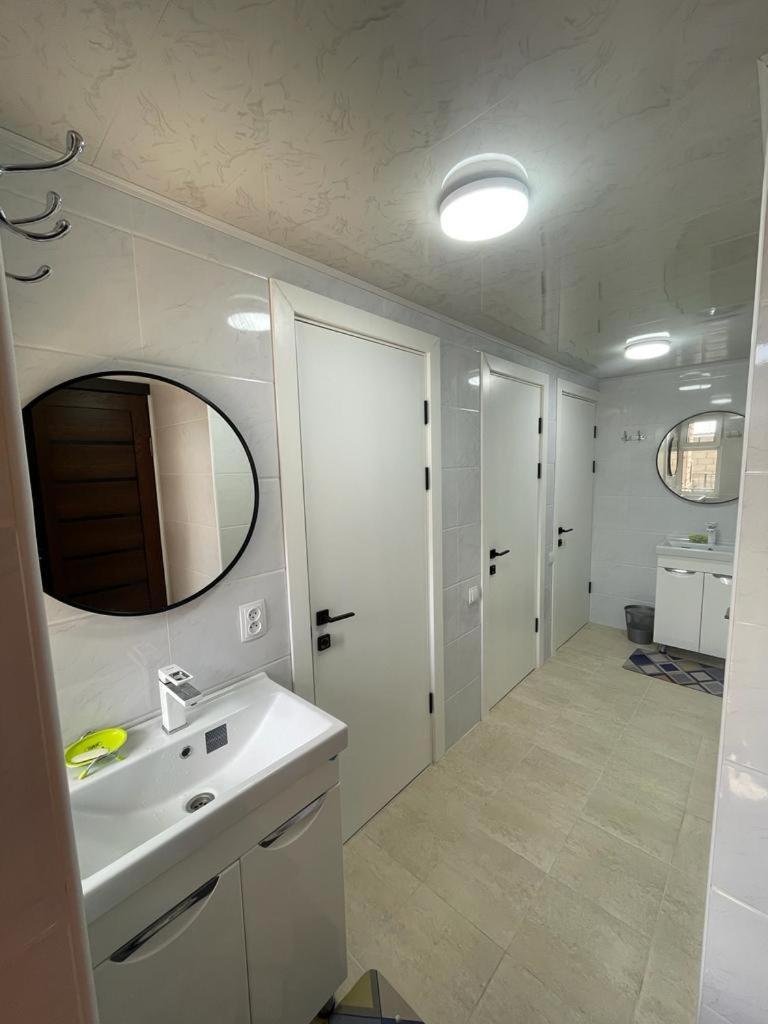 Bokonbayevo Guest House Semetei מראה חיצוני תמונה